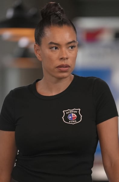 Tall Queen -tall - 9-1-1: Lone Star Season 4 Episode 4