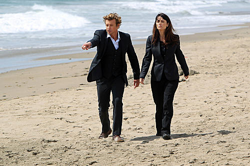 Jane & Lisbon Investigate a Surfer's Death