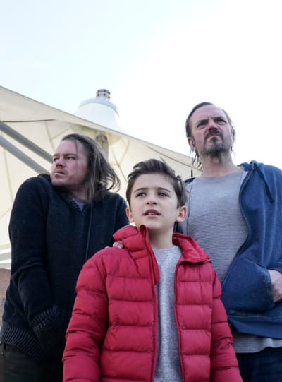 Secuestrado y asustado - Manifiesto Temporada 2 Episodio 13