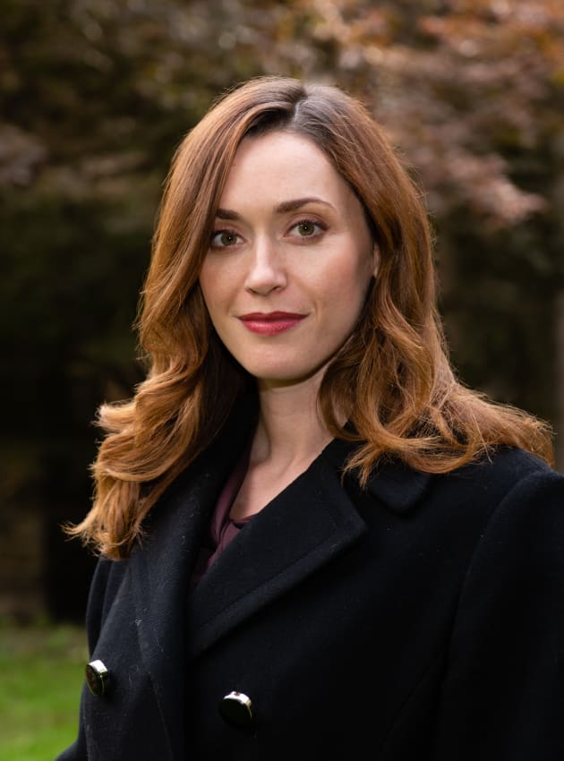 Abigail Needs a Break - Good Witch Season 5 Episode 6 - TV ...