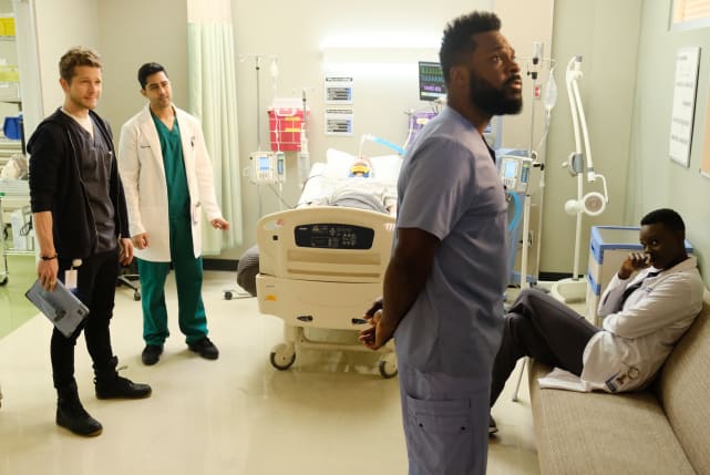An enlightening tour the resident s1e12