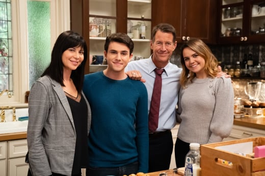 Grey House Family Photo - Good Witch Season 5 Episode 5