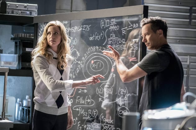 Demonstration Time The Flash Season 3 Episode 21 TV Fanatic