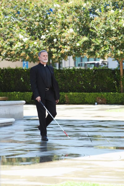 A Blind Priest - Castle Season 8 Episode 4