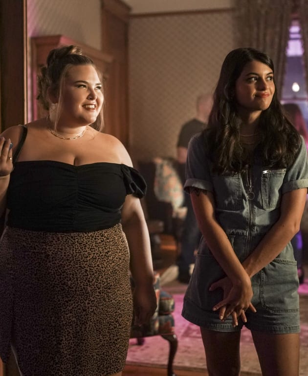 Felicia Has Big Plans-Tall - Single Drunk Female Season 1 Episode 5
