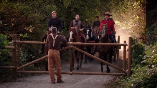 A Dispute on the Farm - When Calls the Heart Season 6 Episode 6
