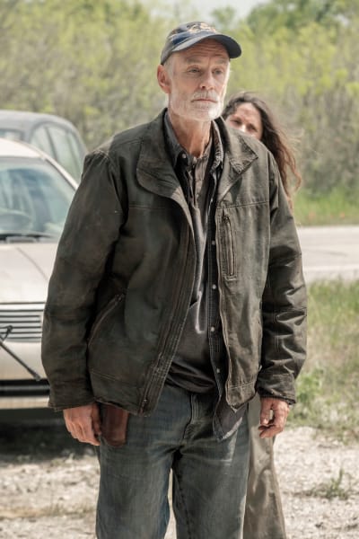 Fear the walking store dead season 5 putlocker