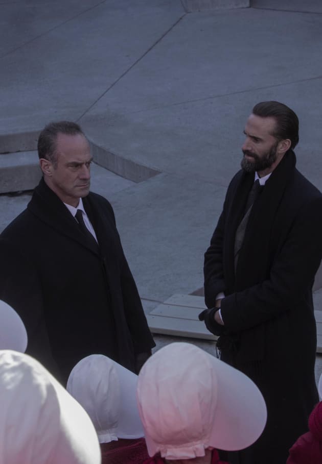The handmaid's hotsell tale online 3x10