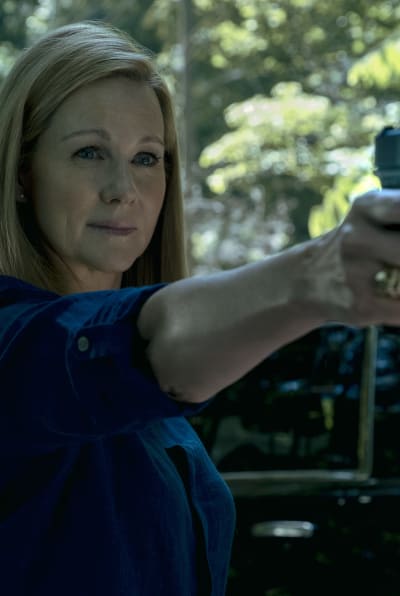 Laura Linney Ozark Season 3