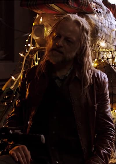 Dirty Dealer - Killjoys Season 5 Episode 2