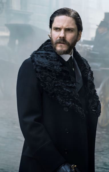 The Alienist Season 1 Episode 1 Review The Boy on the Bridge TV