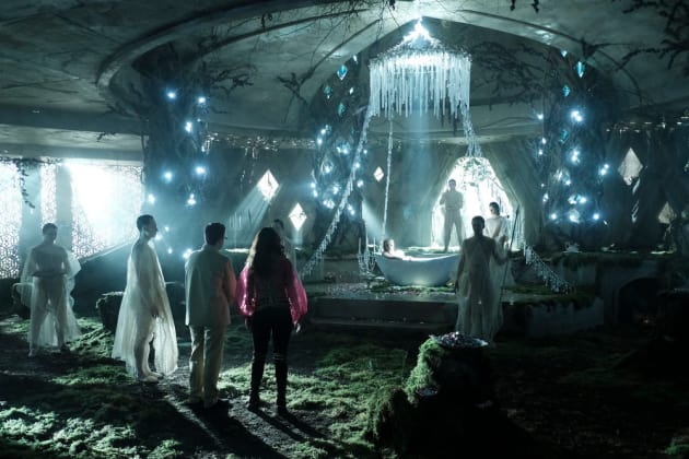 Broken Kingdom - The Magicians Season 2 Episode 13