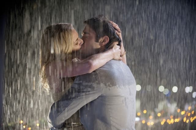 Most Romantic TV Rain Kisses of All Time: 'HSMTMTS,' 'TVD' and