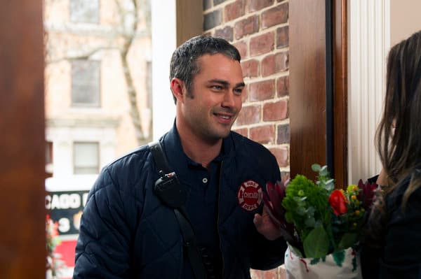 Merry Christmas, Etc. - Chicago Fire Season 1 Episode 10
