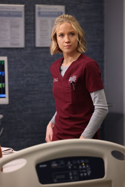 Saving a Surrogate's Baby - Chicago Med Season 7 Episode 19