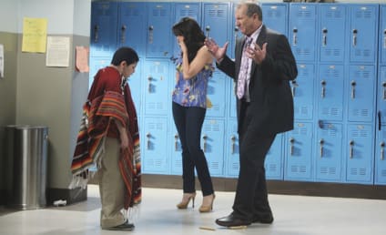 Modern Family Review: "Run For Your Wife"
