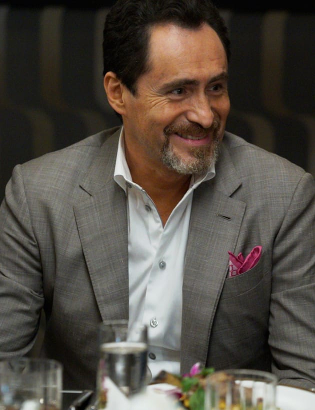 Grand Hotel Season 1 Episode 5 Review You Ve Got
