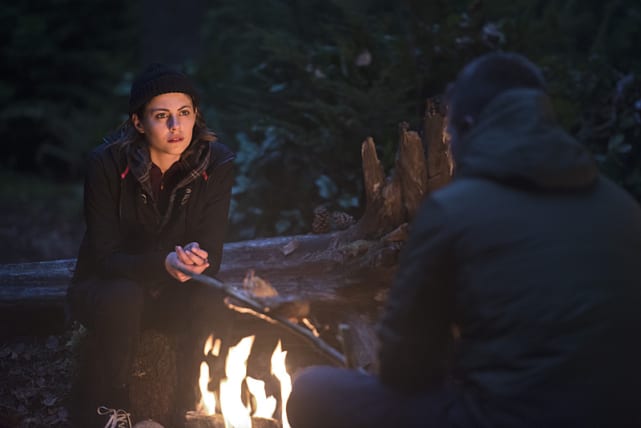 Warm by the Fire - Arrow Season 3 Episode 16