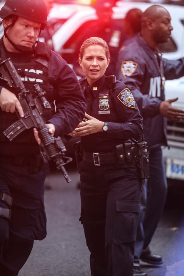 Shock and Awe - Blue Bloods Season 9 Episode 9