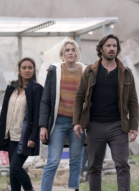 Arriving at the Clearing - La Brea Season 2 Episode 2