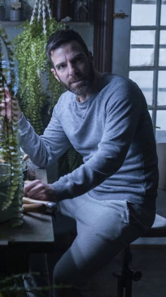 Dr. Wolf casual in his home - Zachary Quinto - Brilliant Minds
