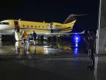 Jack At the Airport - Revenge Season 4 Episode 20