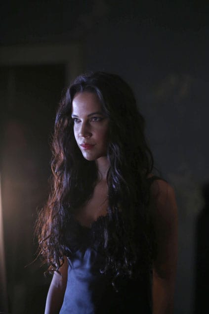 Lilith Goes Hunting - Sleepy Hollow Season 2 Episode 8