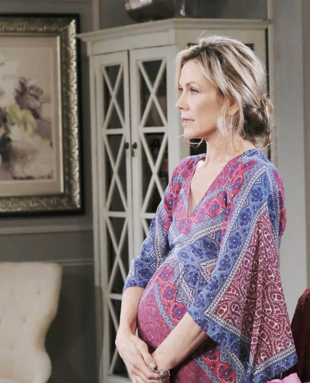 (TALL) Kristen Has a Complication - Days of Our Lives