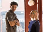 Shoshanna Tries to Help - Girls