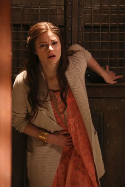 Labor Pain - Once Upon a Time Season 6 Episode 9