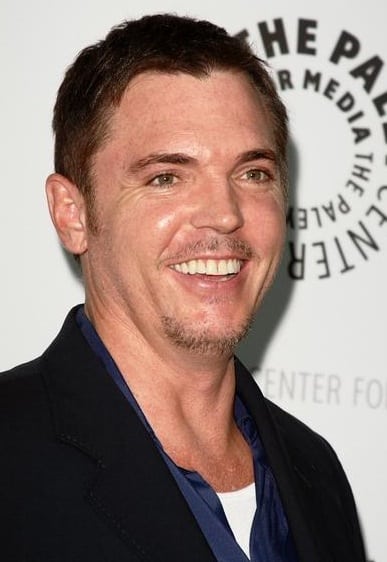 Nicholas Lea