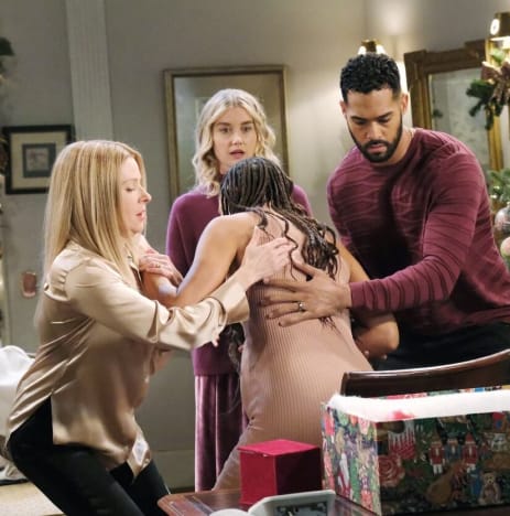 Lani Goes Into Labor/Tall - Days of Our Lives