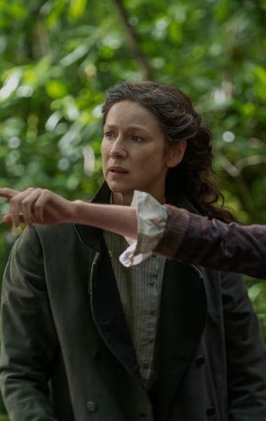 Claire Finds Her Way - Outlander Season 7 Episode 6