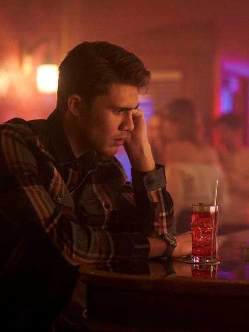 Wolf On The Phone At A Bar - Nurses Season 1 Episode 3