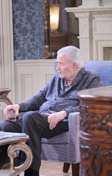 Victor Fires Xander / Tall - Days of Our Lives
