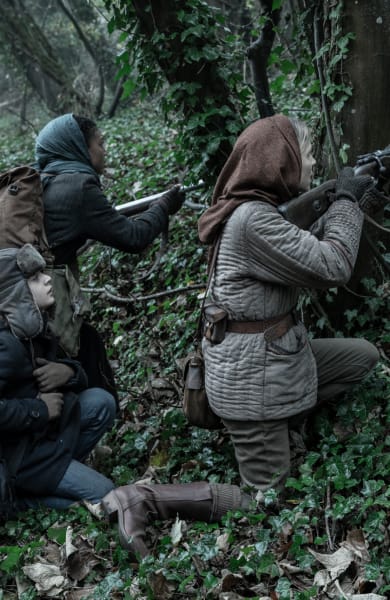Hiding in the Woods - The Walking Dead: Daryl Dixon Season 1 Episode 2
