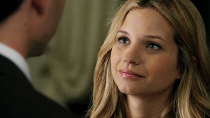 Pretty Little Liars Casts Mentor For Alison Tv Fanatic