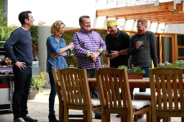 All in Good Fun - Modern Family Season 6 Episode 19