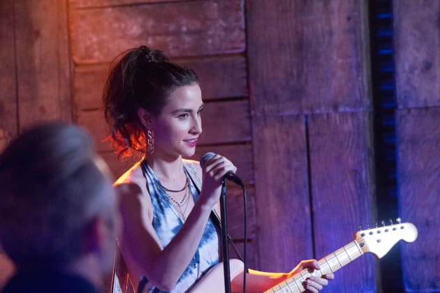 Serenade - Stitchers Season 3 Episode 9
