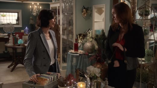 Sharing Misfortune - Good Witch Season 6 Episode 1