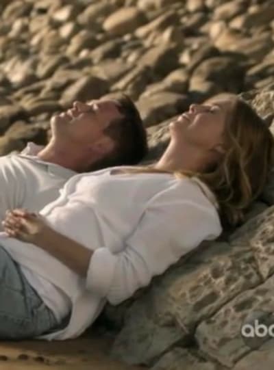 Talking in the Sand  - Grey's Anatomy Season 17 Episode 4