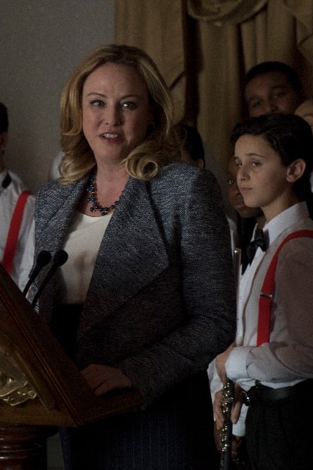 Designated survivor discount watch online