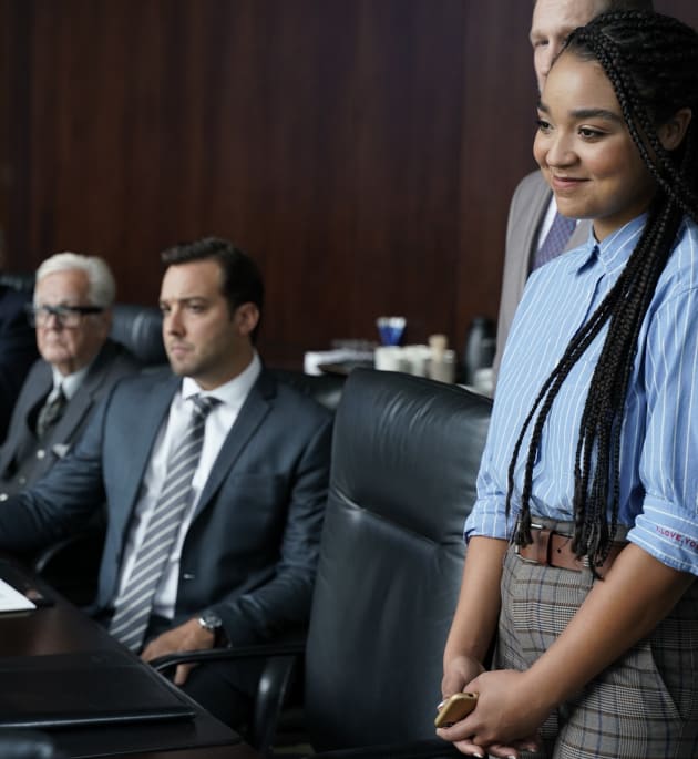 Kat Takes on the Board - The Bold Type Season 4 Episode 1