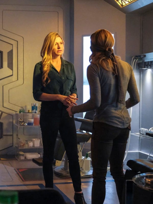 Avalance - DC's Legends of Tomorrow Season 5 Episode 10