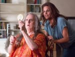 Looking Beautiful - Transparent Season 1 Episode 4