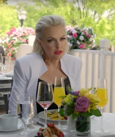 Alexis at Lunch - Dynasty Season 4 Episode 16