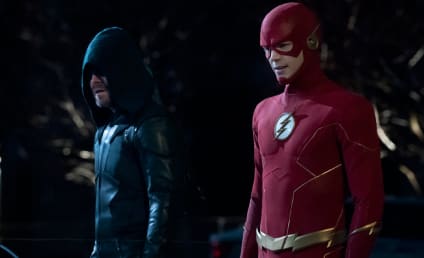 The Flash Reunites With Green Arrow and More Heroes in Final Arrowverse Crossover Trailer