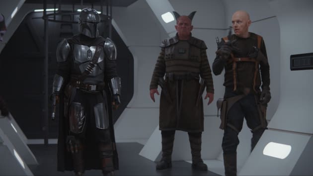 Mando, Burg, and Mayfeld in "The Prisoner" Group Shot - The Mandalorian Season 1 Episode 6