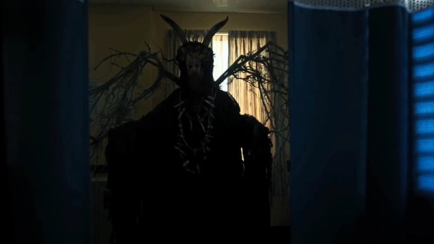 The Gargoyle King Arrives - Riverdale Season 3 Episode 3