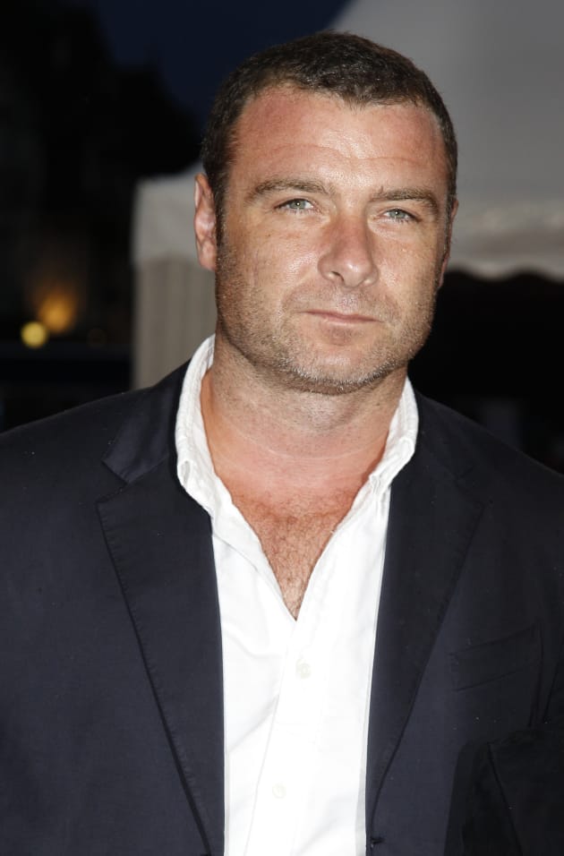 Liev Schreiber to Anchor New Showtime Series - TV Fanatic